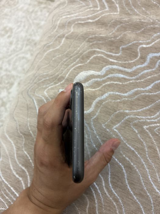 iPhone 11 128GB б/у хорошее состояние