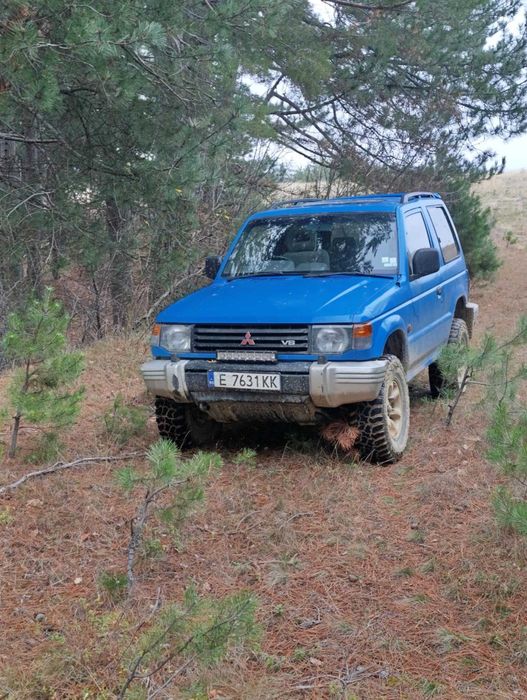 Продавам джип Мицубиши Паджеро и Нисан Терано 2.7тди