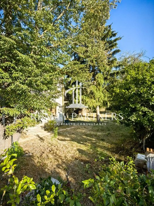 Продава се Къща в с. Главановци, Област Перник - 160 кв.м за 282 €/кв.м - Снимка #3