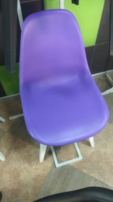 Стулья пластик цветные