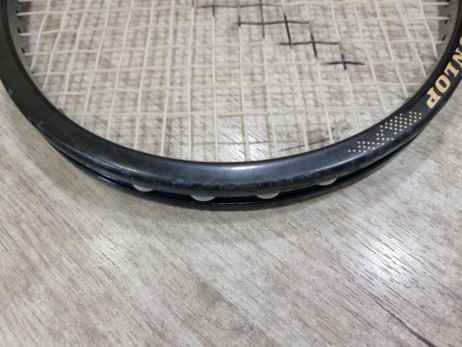 Легендарна тенис ракета Dunlop Max 200G Pro