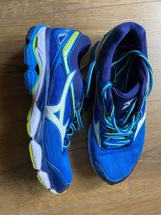 Мъжки маратонки Mizuno