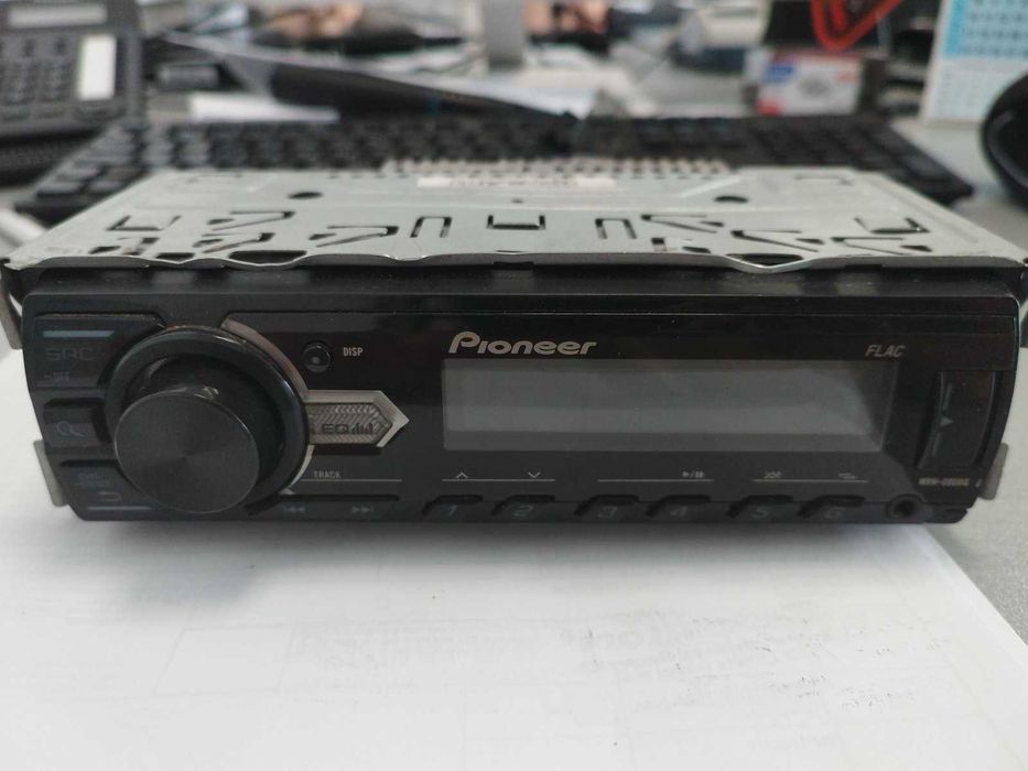 Pioneer MVH-09UBG USB, AUX Плейър за Автомобил
