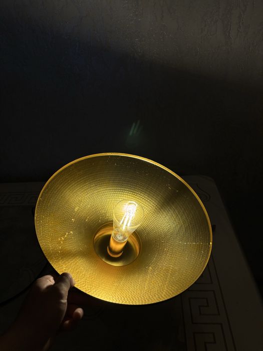 Продаются подвесной люстра светильник