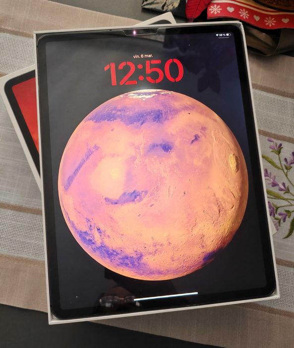 iPad Pro 12,9 inchi (generația a 4-a) Wi‐Fi + Cellular .