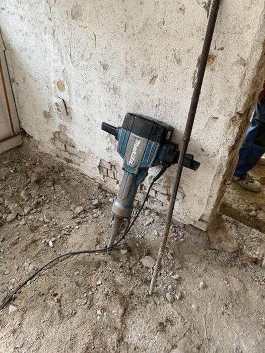 Scule de inchiriat: Drujba beton, picamar, carota, gemerator,betoniera