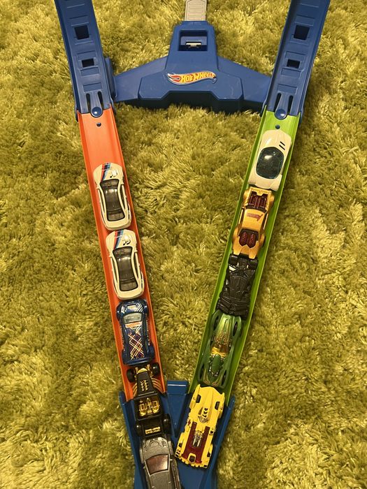 Писта Hot Wheels