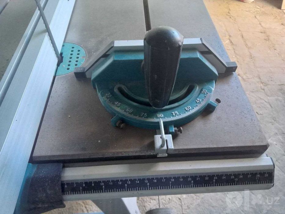 MAKITA LB1200F  Пила ленточная -220 В