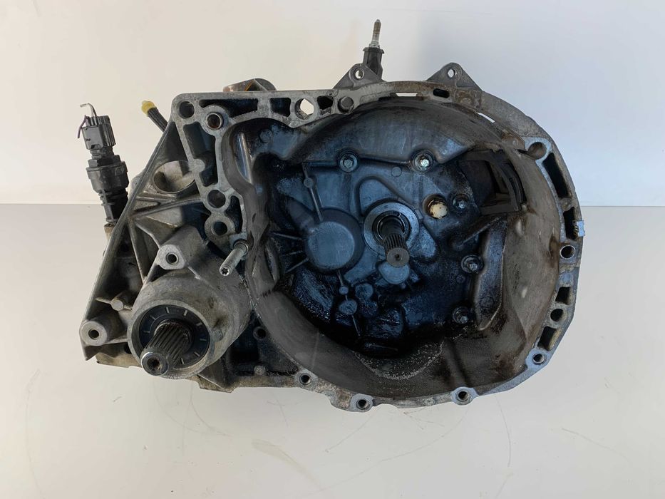 Скоростна кутия Dacia Sandero Logan Lodgy 1.4i 1.6i  К7МF7