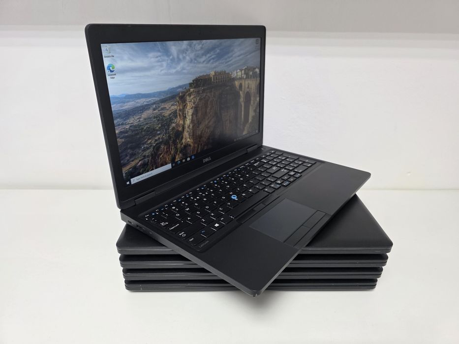 SUPEROFERTA! Laptop Dell Latitude PRO i7-7600U 15.6 FullHD iuluminare taste. GARANTIE 1 an
