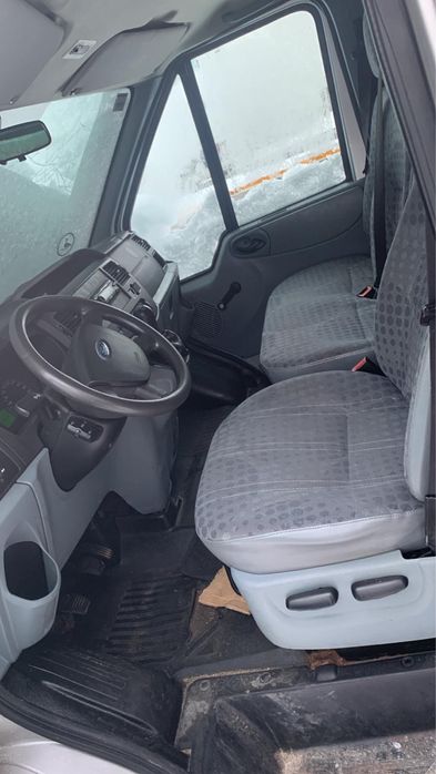 Ford transit 8+1