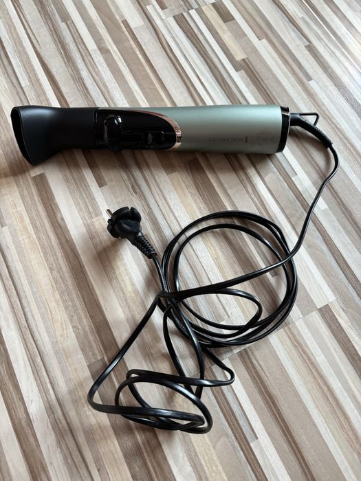 Маша за коса с топъл въздух