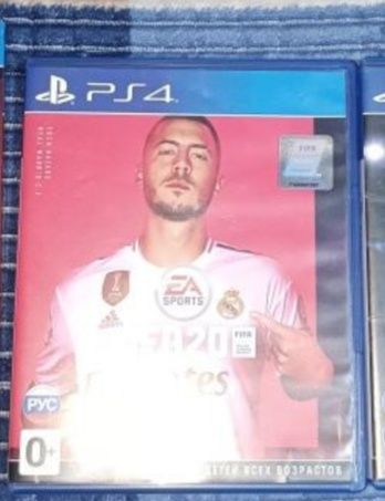 Продам FIFA 20 на PS4