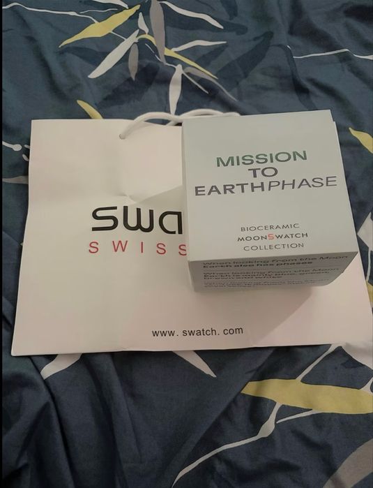 Часы Omega x swatch