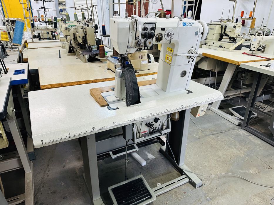 Masina de cusut piele DurKopp coloana 2 ace distanță 3.8 mm