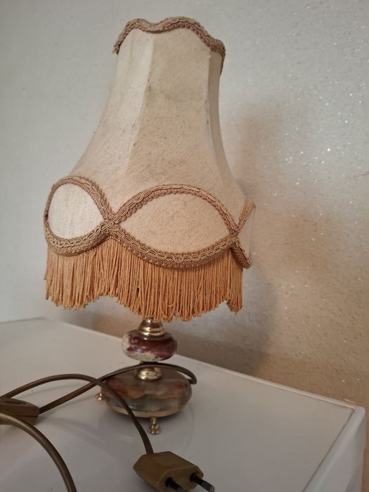 Veioze corp onix sau lemn