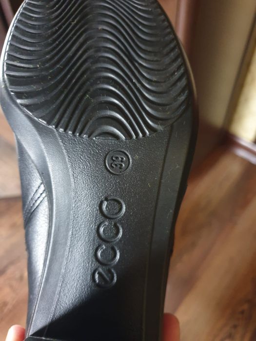 Женская  сапоги .