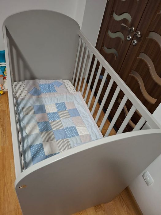 **Pat bebe IKEA** + saltea  + protecții + păturică – Stare bună