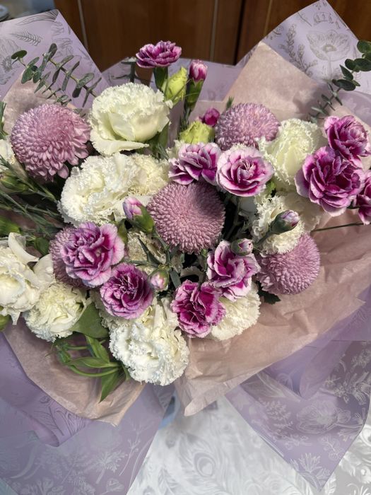 Цветы букеты срочно продам