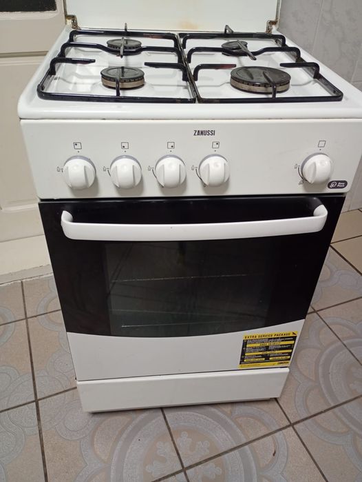 Vand aragaz Zanussi