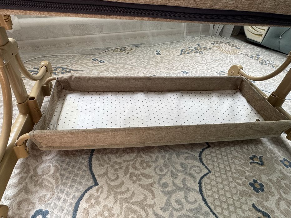 Манеж-кровать