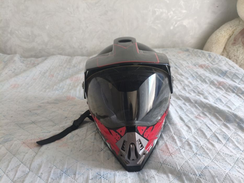 Продам мотошлем L
