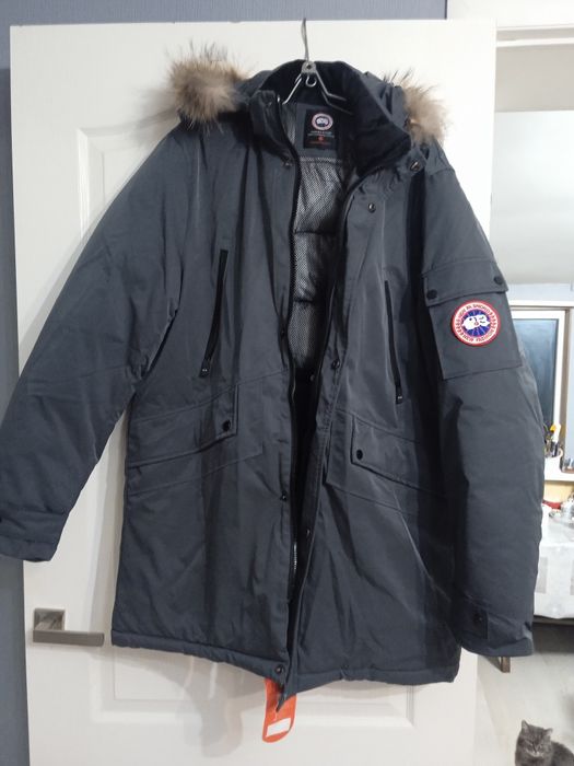 Продам новую мужскую куртку