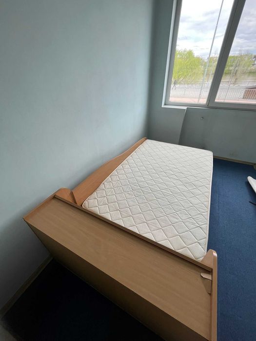 Спалня с ракла и матрак