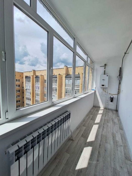 Продаётся 2 комн. квартира, район Детская больница.