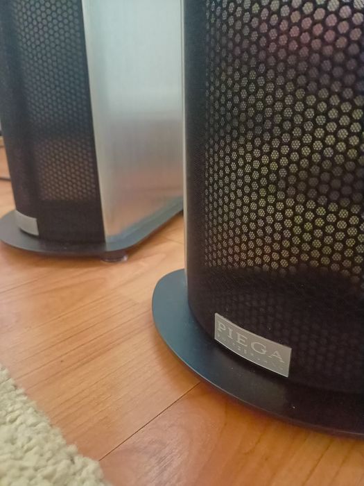 Boxe piega p4 xl elvețiene, high end,condiție excelenta