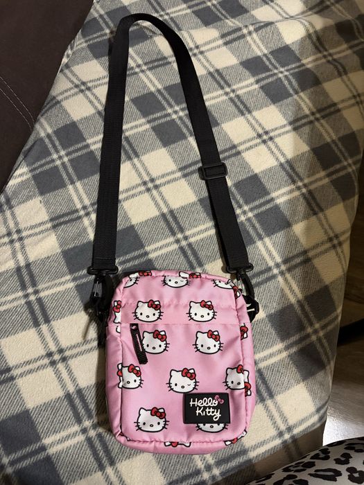 Розовая сумка через плечо кроссбоди Hello Kitty