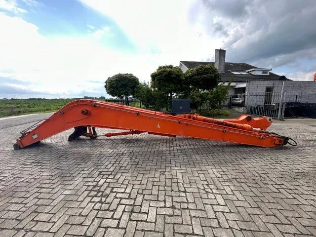 Brat lung excavator hitachi