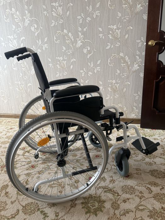 Инвалидная коляска