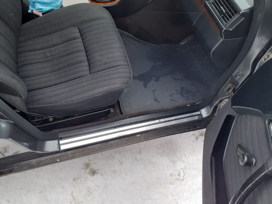 Продам машину мер 124