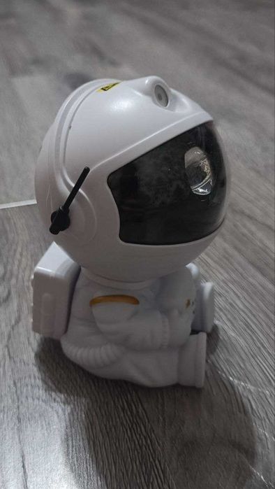 Ночник проектор Космонавт "Звездное небо"