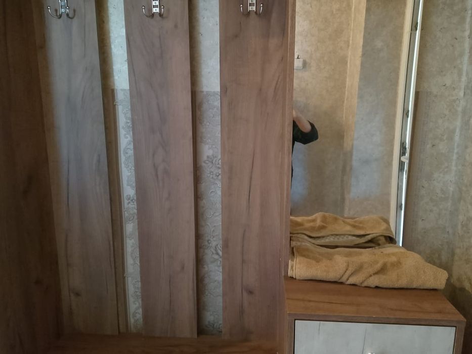Продам комод и прихожей