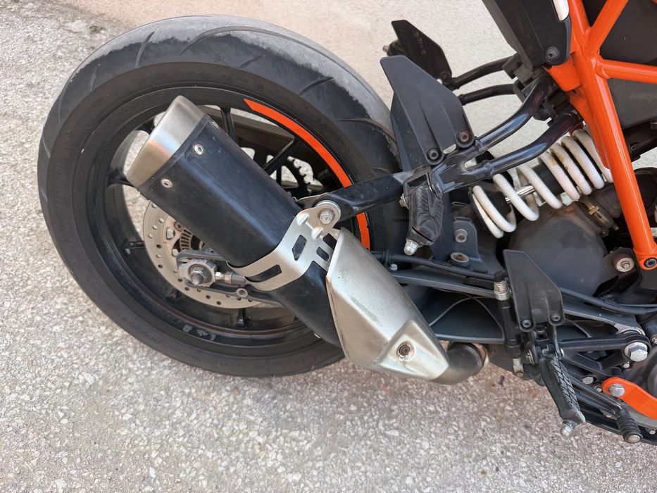 KTM DuKe 125 кубика 125 cc