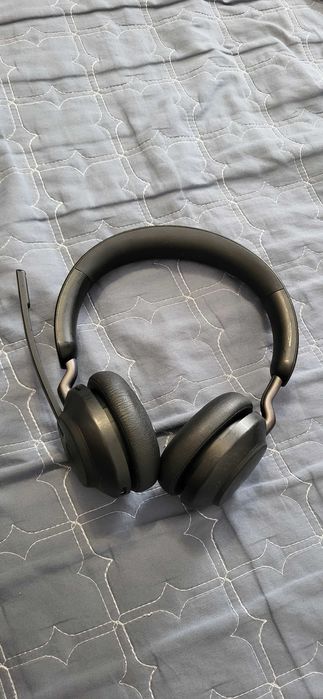 Jabra Evolve2 65Casti audio cu microfon  Fuctionale 130 lei