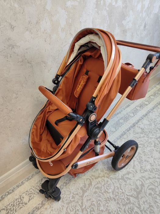 Продам отличную коляску