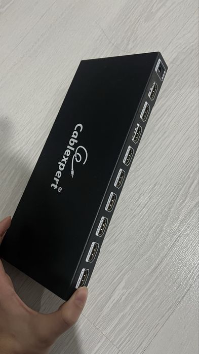 HDMI сплиттер на 8 портов