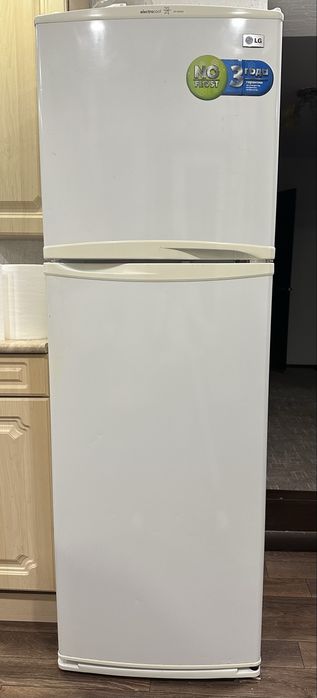 Холодильник LG , б/у