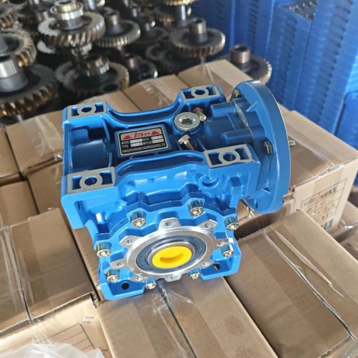 Мотор редуктор