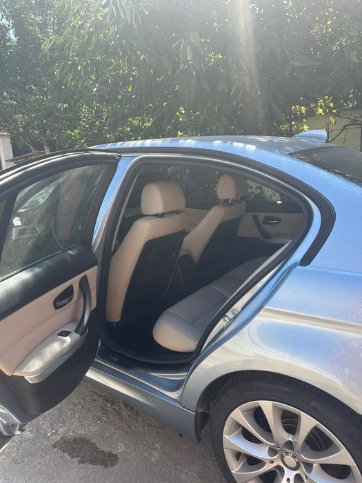 BMW Seria 3 2010 — imagine 5