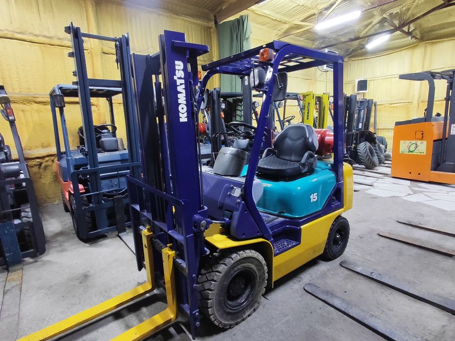 Продам вилочный погрузчик. Кара