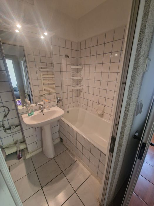 Garsoniera de inchiriat