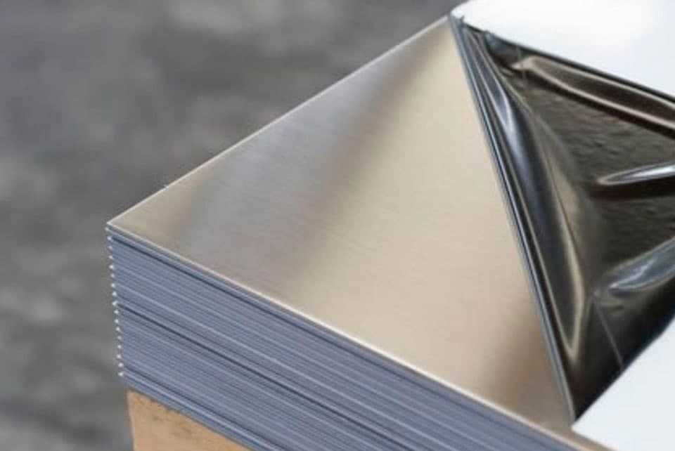 Нержавеющие-нержавейка трубы ,листы,профиль. Нерж (nerjaveyka)