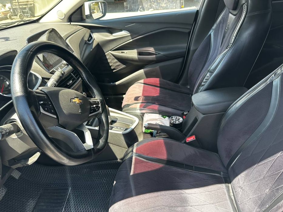Oxin LTZ sotiladi