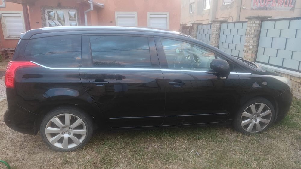 De vânzare Peugeot 5008