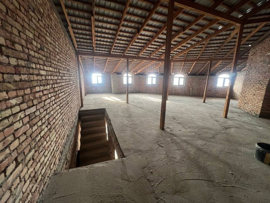 Зудлик  билан  сотилади