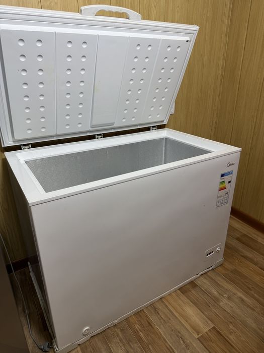 Продам морозильник